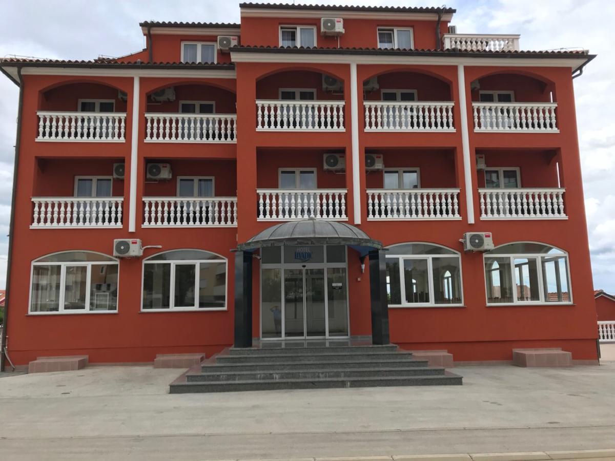 Hotel Livadic & Restaurant Ližnjan Exterior foto